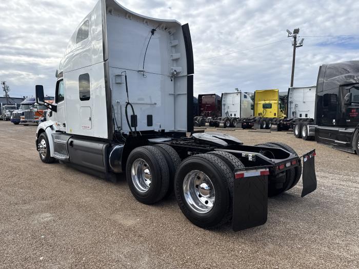 2021 Peterbilt 579-59