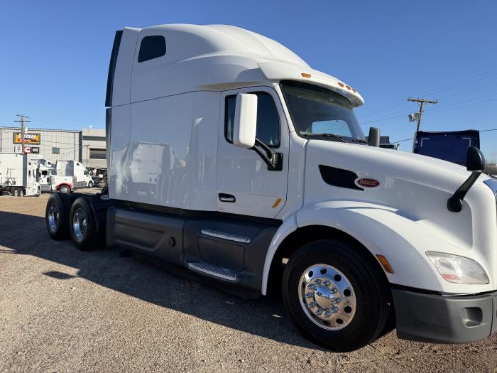 2021 Peterbilt 579-39