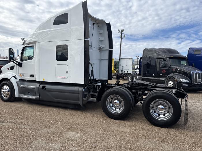 2021 Peterbilt 579-62