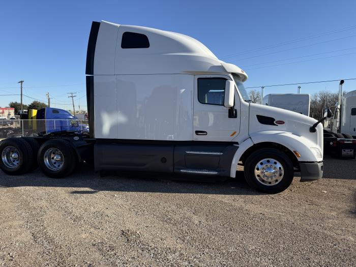 2021 Peterbilt 579-42
