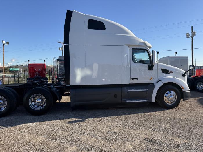 2021 Peterbilt 579-1