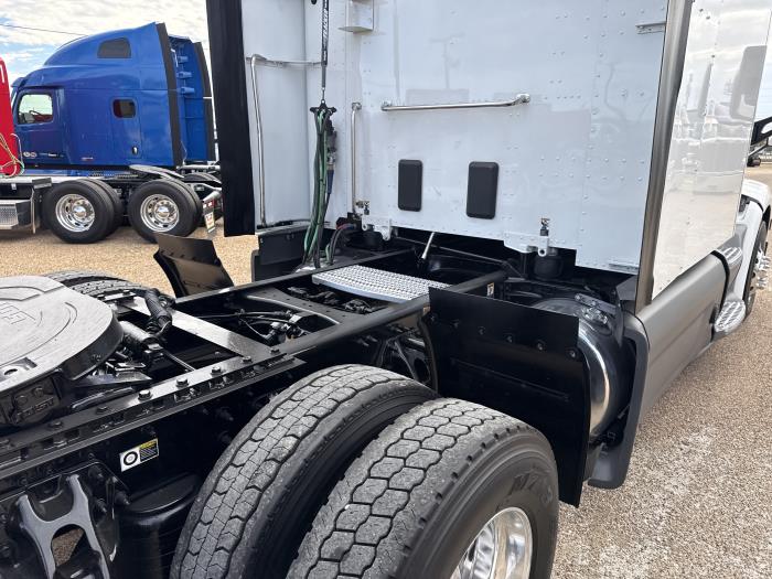 2021 Peterbilt 579-71