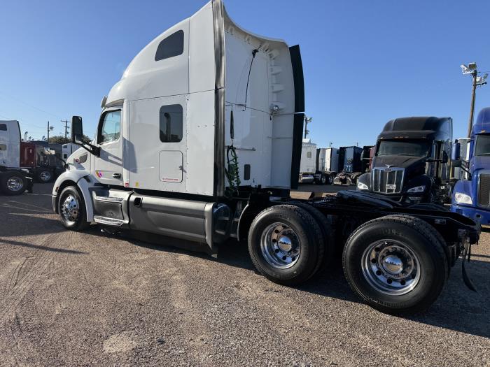 2021 Peterbilt 579-59