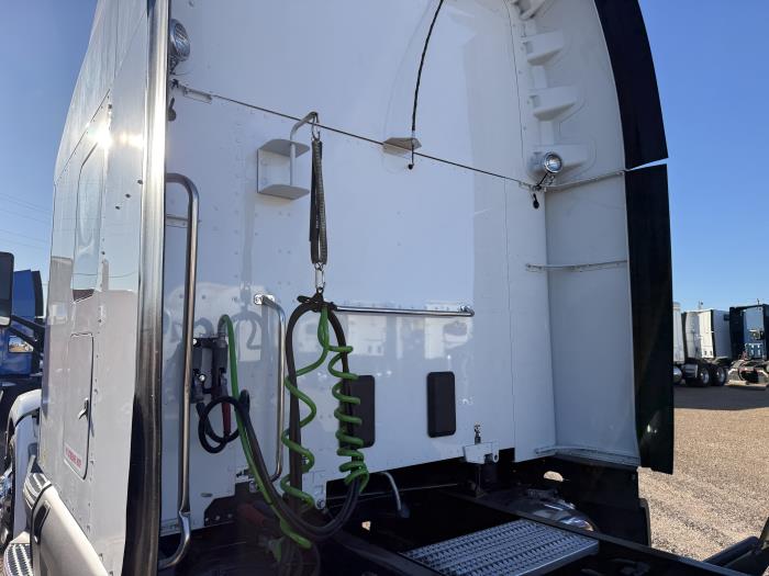 2021 Peterbilt 579-67