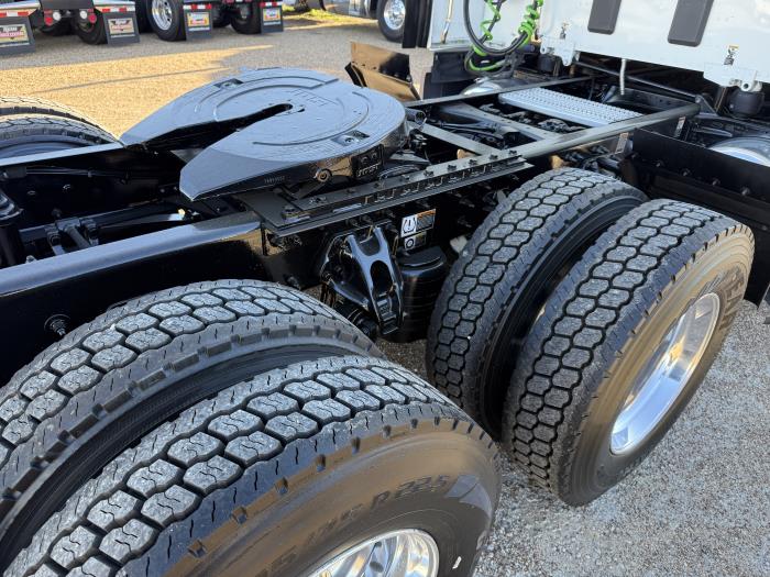 2021 Peterbilt 579-68