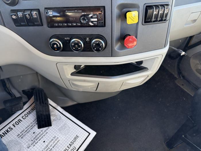 2021 Peterbilt 579-6