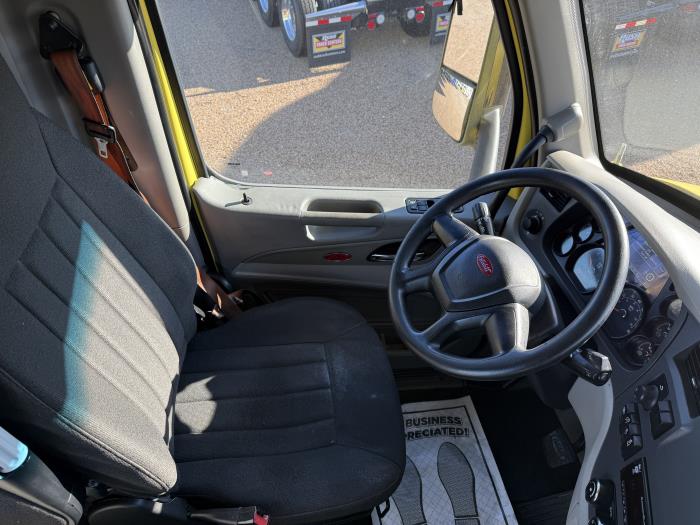 2021 Peterbilt 579-14