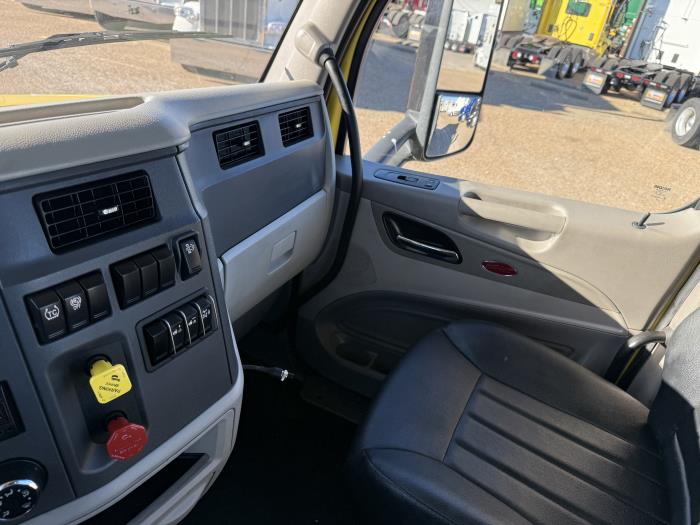 2021 Peterbilt 579-7