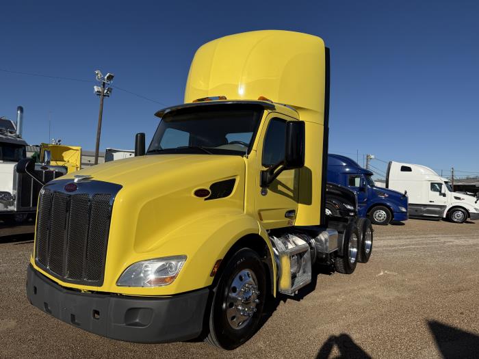 2021 Peterbilt 579-17