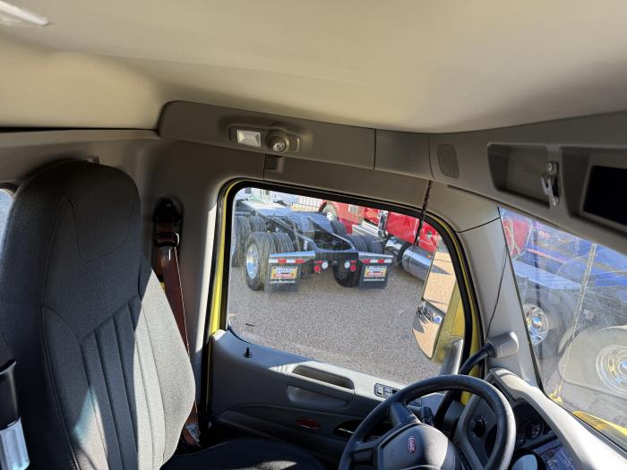2021 Peterbilt 579-12