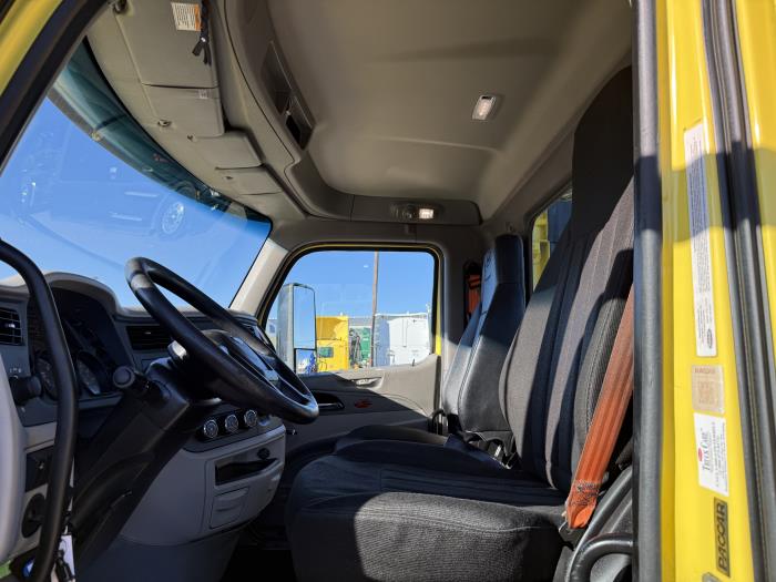 2021 Peterbilt 579-14