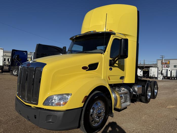 2021 Peterbilt 579-0
