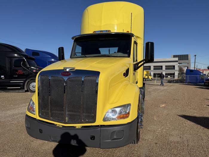 2021 Peterbilt 579-17