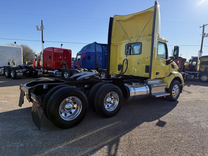 2021 Peterbilt 579-33