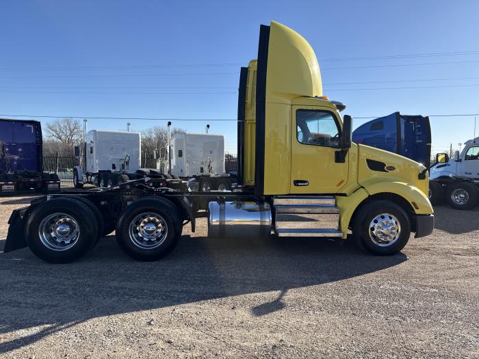 2021 Peterbilt 579-2