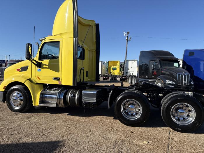 2021 Peterbilt 579-43