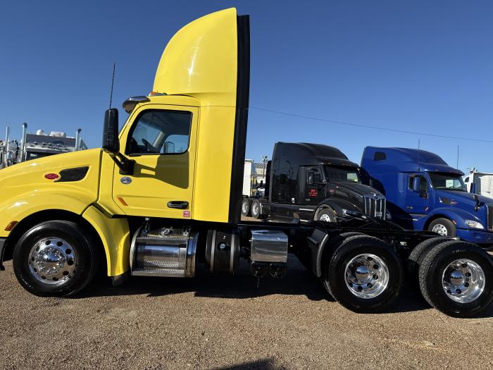 2021 Peterbilt 579-45