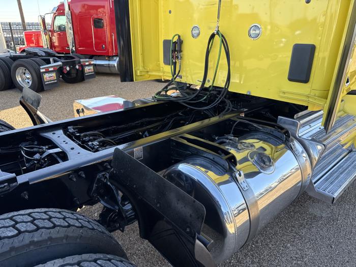 2021 Peterbilt 579-54