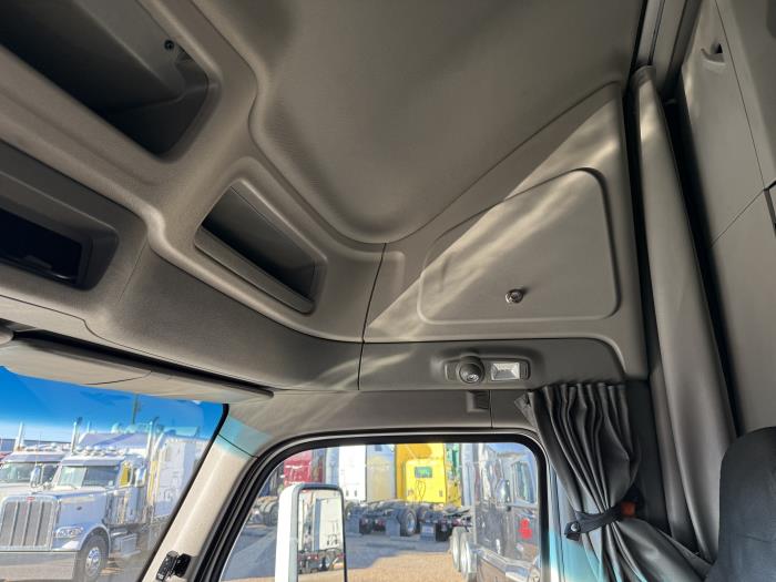 2021 Peterbilt 579-11