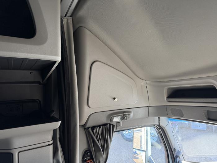 2021 Peterbilt 579-13