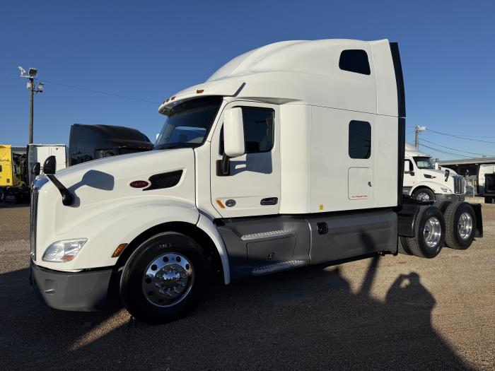 2021 Peterbilt 579-0