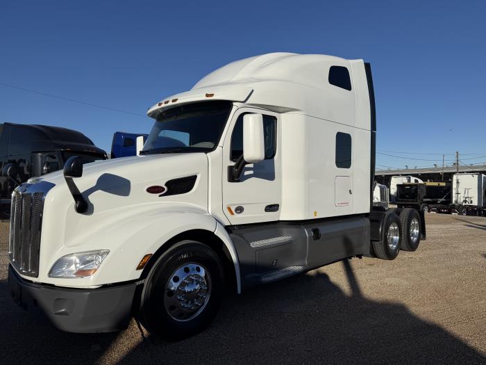 2021 Peterbilt 579-32