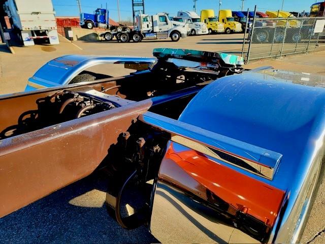 2022 Peterbilt 389-29