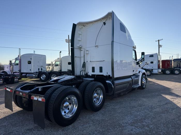 2021 Peterbilt 579-48