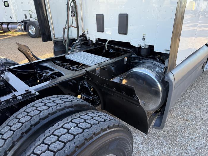 2021 Peterbilt 579-70