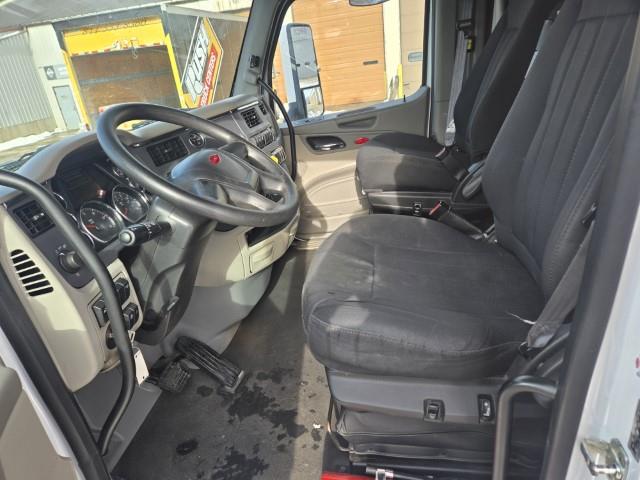 2022 Peterbilt 579-6