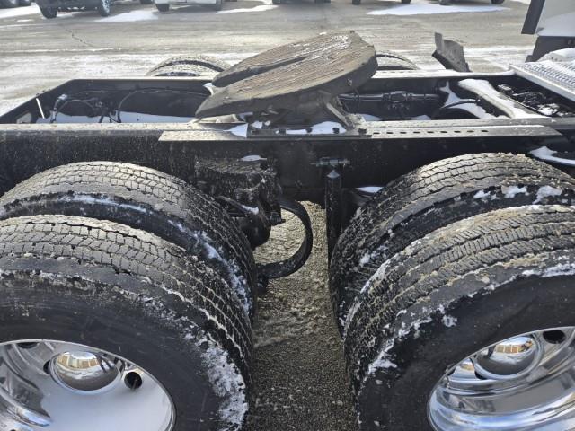 2022 Peterbilt 579-22