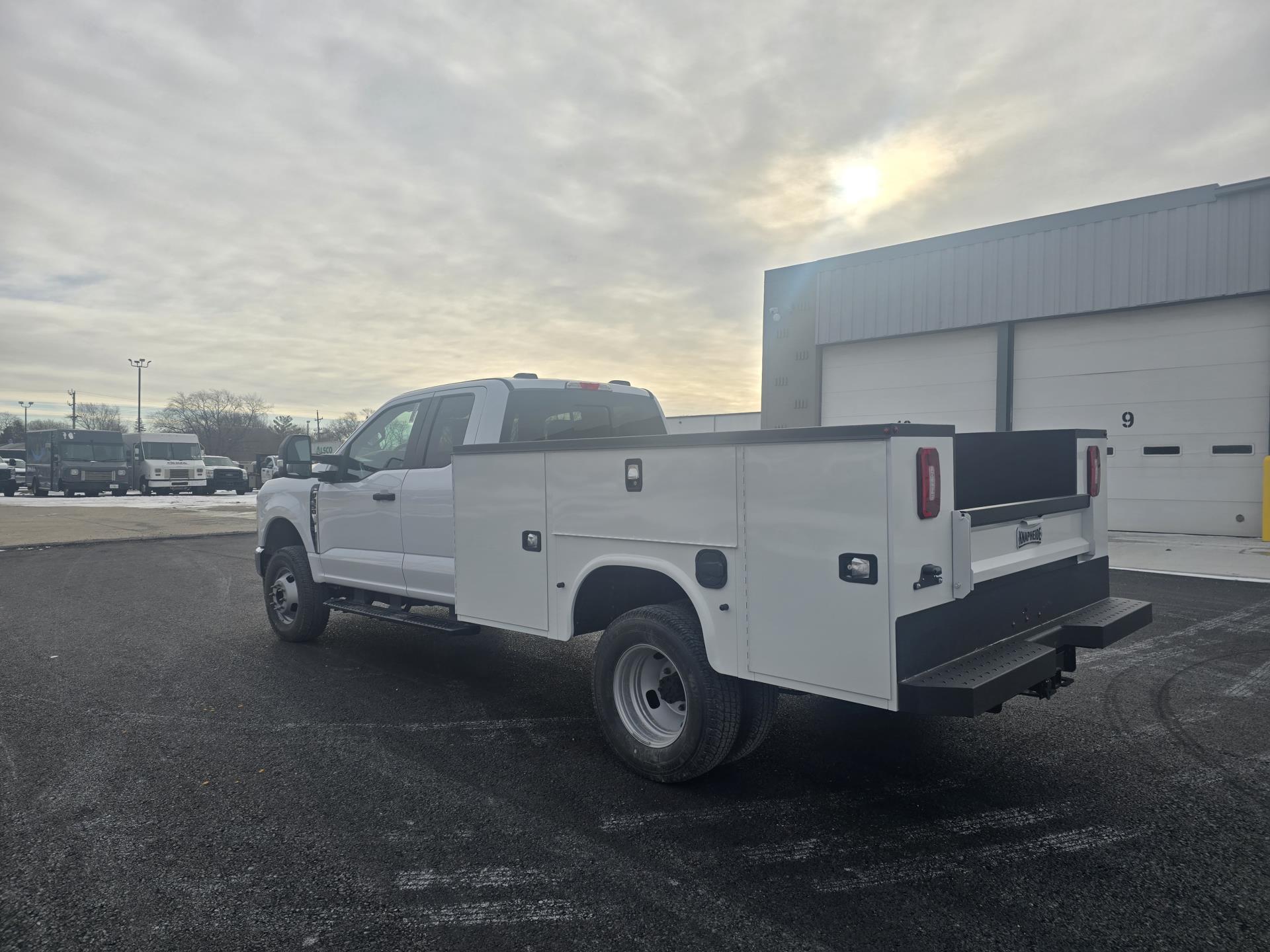 New 2026 Ford F-350 Super Cab Cab Chassis for sale #1988307 - photo 3