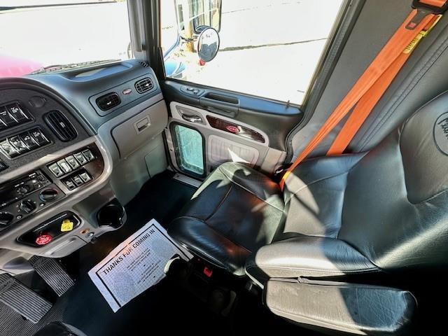 2023 Peterbilt 389-14