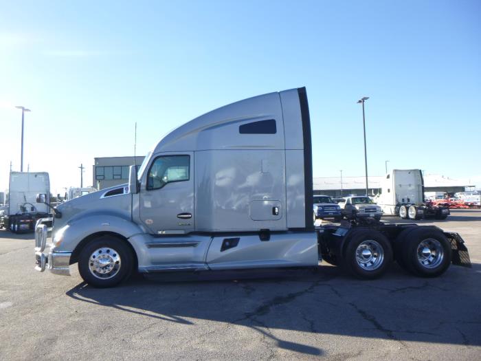 2022 Kenworth T680-1