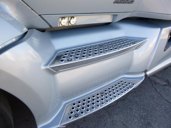 2022 Kenworth T680-10