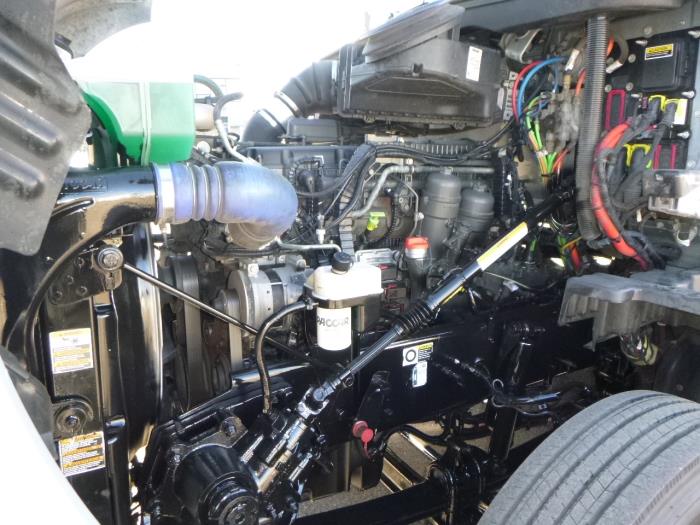 2022 Kenworth T680-26