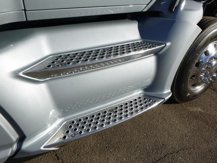 2022 Kenworth T680-36