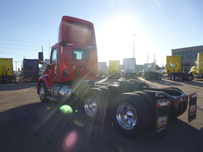 2020 Peterbilt 579-2