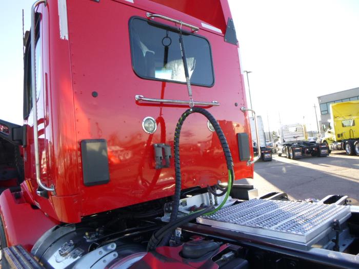 2020 Peterbilt 579-17