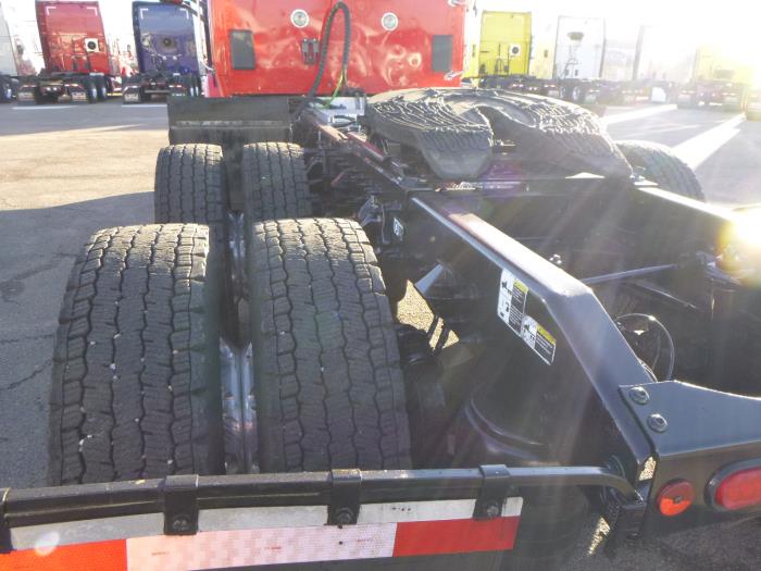 2020 Peterbilt 579-18