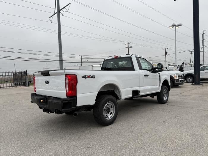 New 2025 Ford F-250 - photo 7