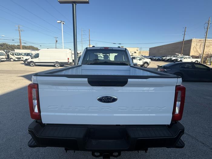 2025 Ford F-350-4
