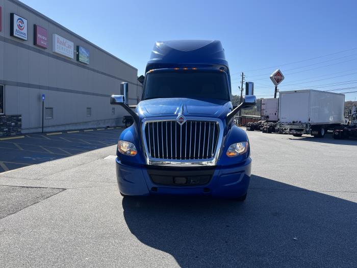 2022 International LT625-1