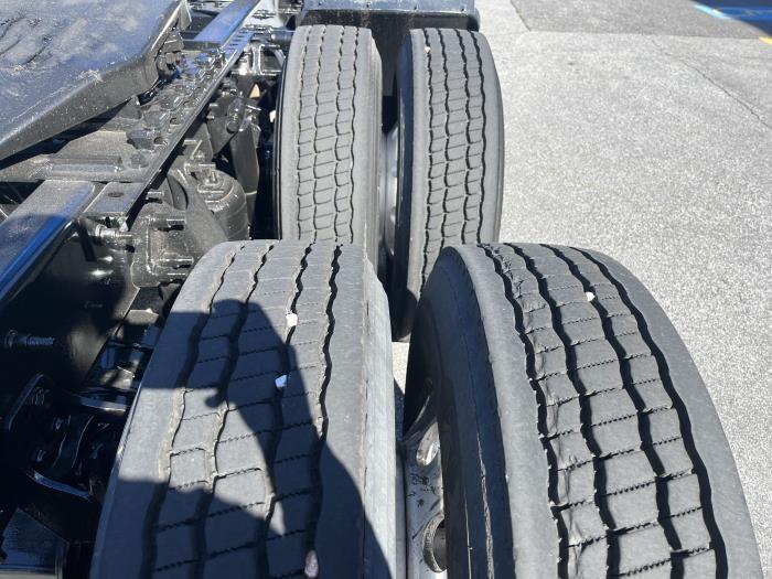 2022 International LT625-5