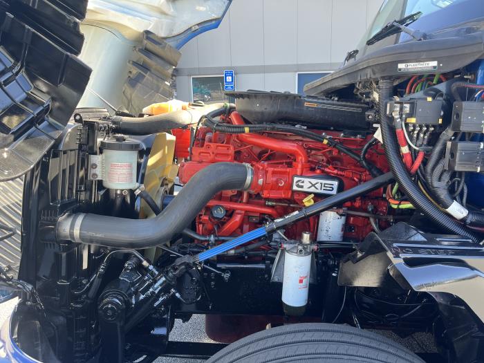 2022 International LT625-8