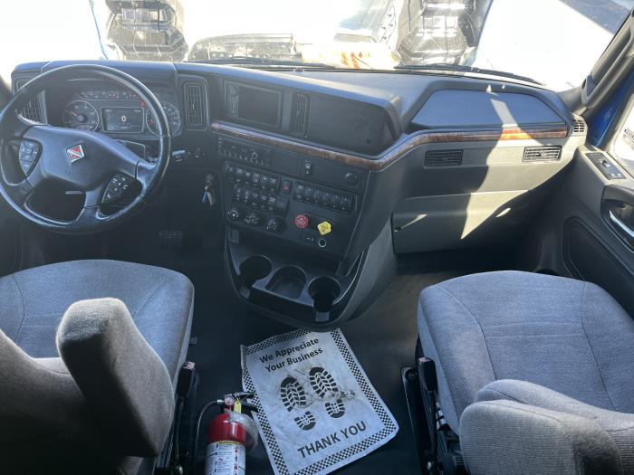 2022 International LT625-13