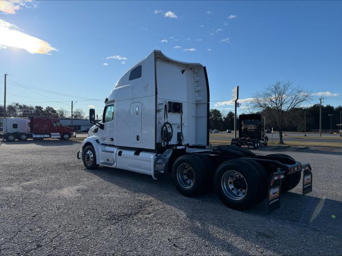 2022 Peterbilt 579-2