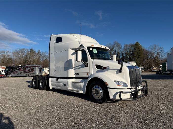 2022 Peterbilt 579-6