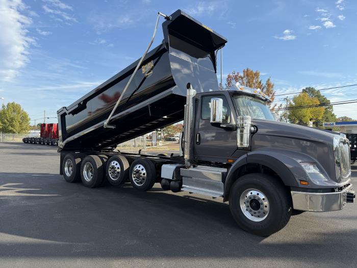 2026 International HX620-5