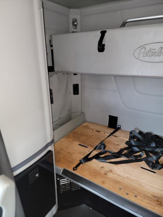 2022 Peterbilt 579-11